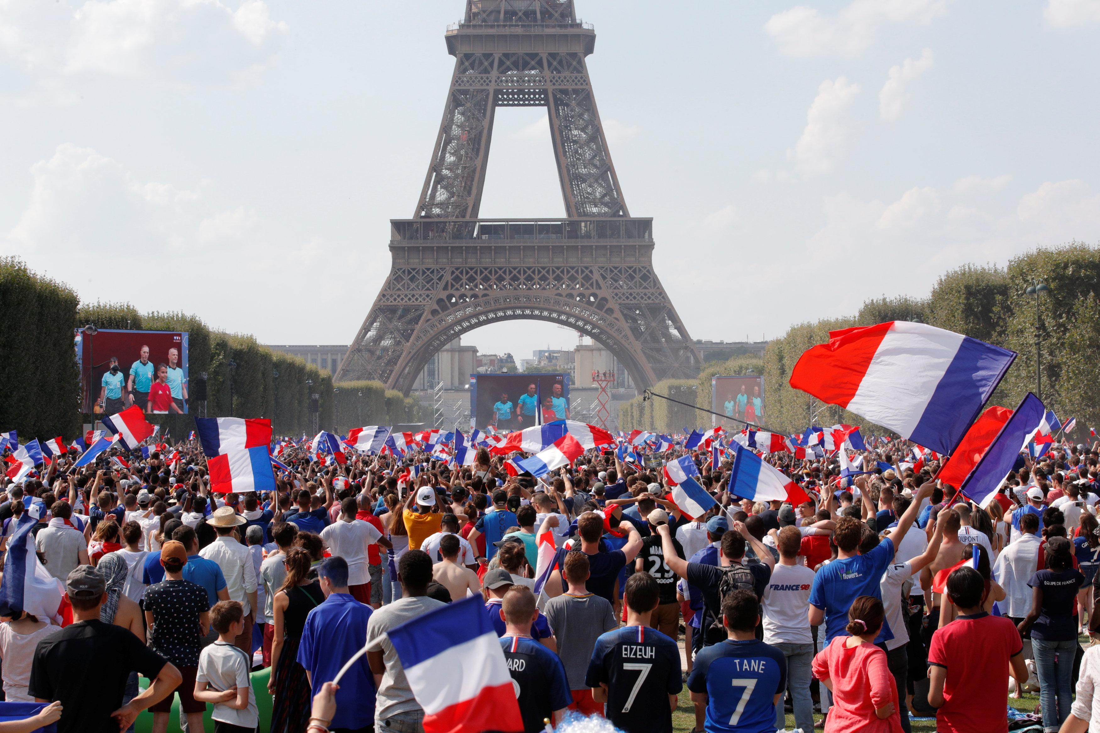 Француз иметь. Население Франции 2023 нации. Население Франции. Франция люди. Культура Франции.