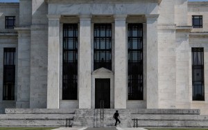 Actas de la Fed pronosticaron riesgo inflacionario en EEUU y nuevas alzas en tipos de interés