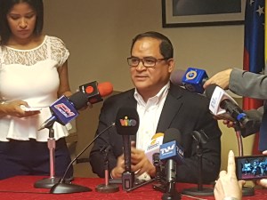 Diputado Carlos Valero solicitó al Gobierno de Maduro permitir el ingreso de los ciudadanos bajo la figura de repatriados