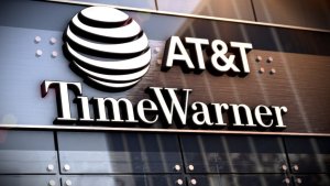 Gobierno de EEUU apela fallo que permitió fusión de AT&T y Time Warner