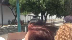 Enfermeras llegan en perreras a Miraflores #4Jul (video)