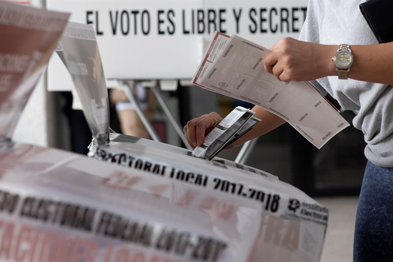 Inicia el complejo recuento de las mayores elecciones de México