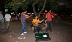 Músicos venezolanos tocan y luchan en Cúcuta
