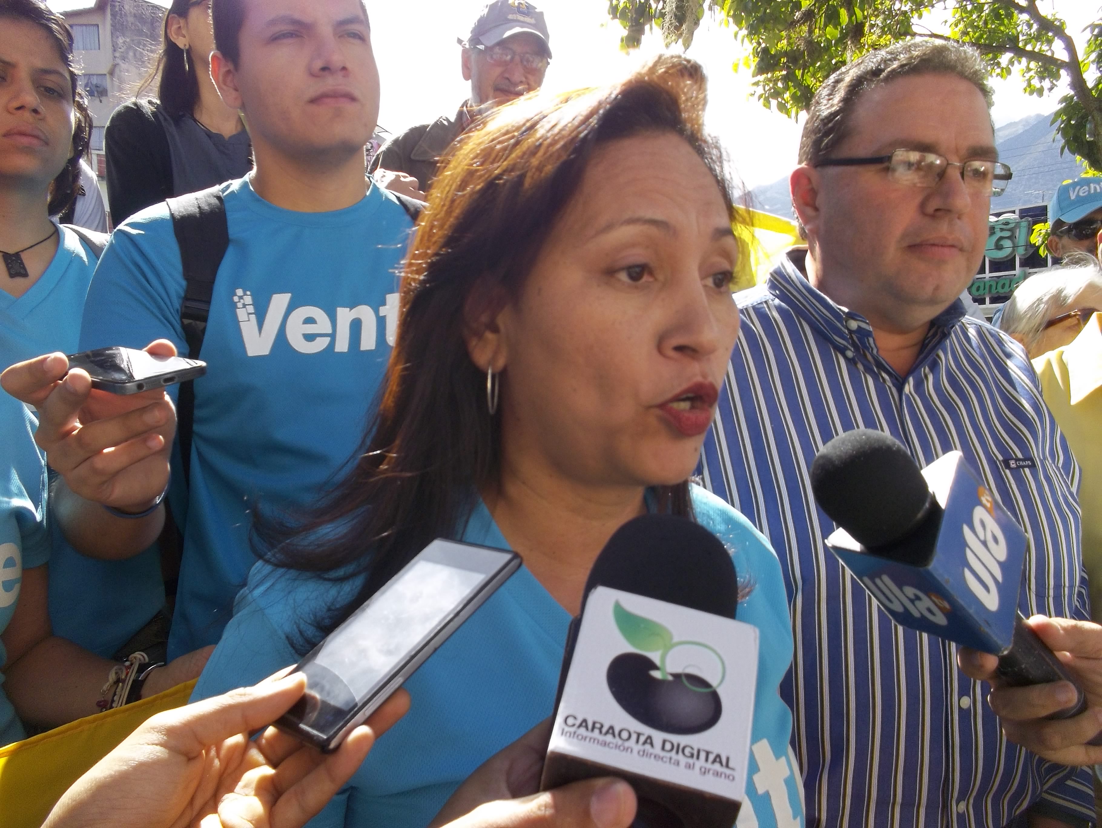 Martha Hernández ante asesinato del capitán Acosta Arévalo: “Cohabitar con criminales reta cualquiera capacidad de raciocinio”