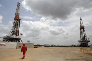 El número de taladros petroleros activos en Venezuela cae por sexto mes consecutivo