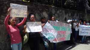 Familiares de venezolanos detenidos en Trinidad y Tobago piden su repatriación (Fotos y Video)