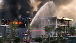 Mueren 19 personas en China tras explosión en planta química