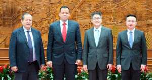 La versión oficial china no confirma el supuesto préstamo de 5MMMUSD de China a Venezuela