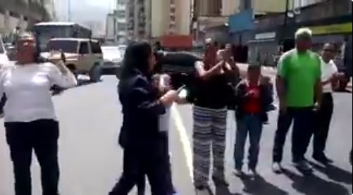 “¡Queremos el sueldo de los militares!”: El clamor de los enfermeros de la Maternidad Concepción Palacios (VIDEO)