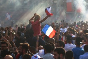 Francesas denuncian en Twitter abuso sexual durante la final del Mundial