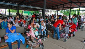 Las duras jornadas de atención a venezolanos en Colombia de los Cascos Blancos argentinos