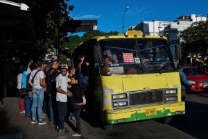El pasaje y la falta de combustible: Dos grandes problemas del transporte público en Venezuela