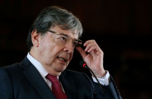 Canciller colombiano se reunirá este lunes con el embajador Humberto Calderón Berti