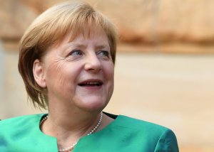 Merkel llegó a la cumbre del G20 en Argentina tras el contratiempo con su avión