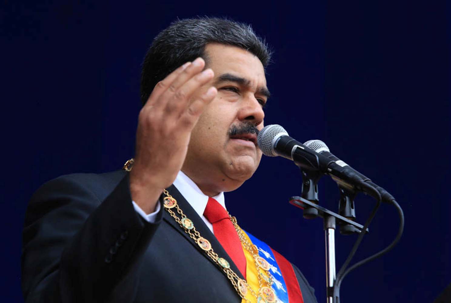¿Quién dice qué sobre el supuesto atentado de Maduro?