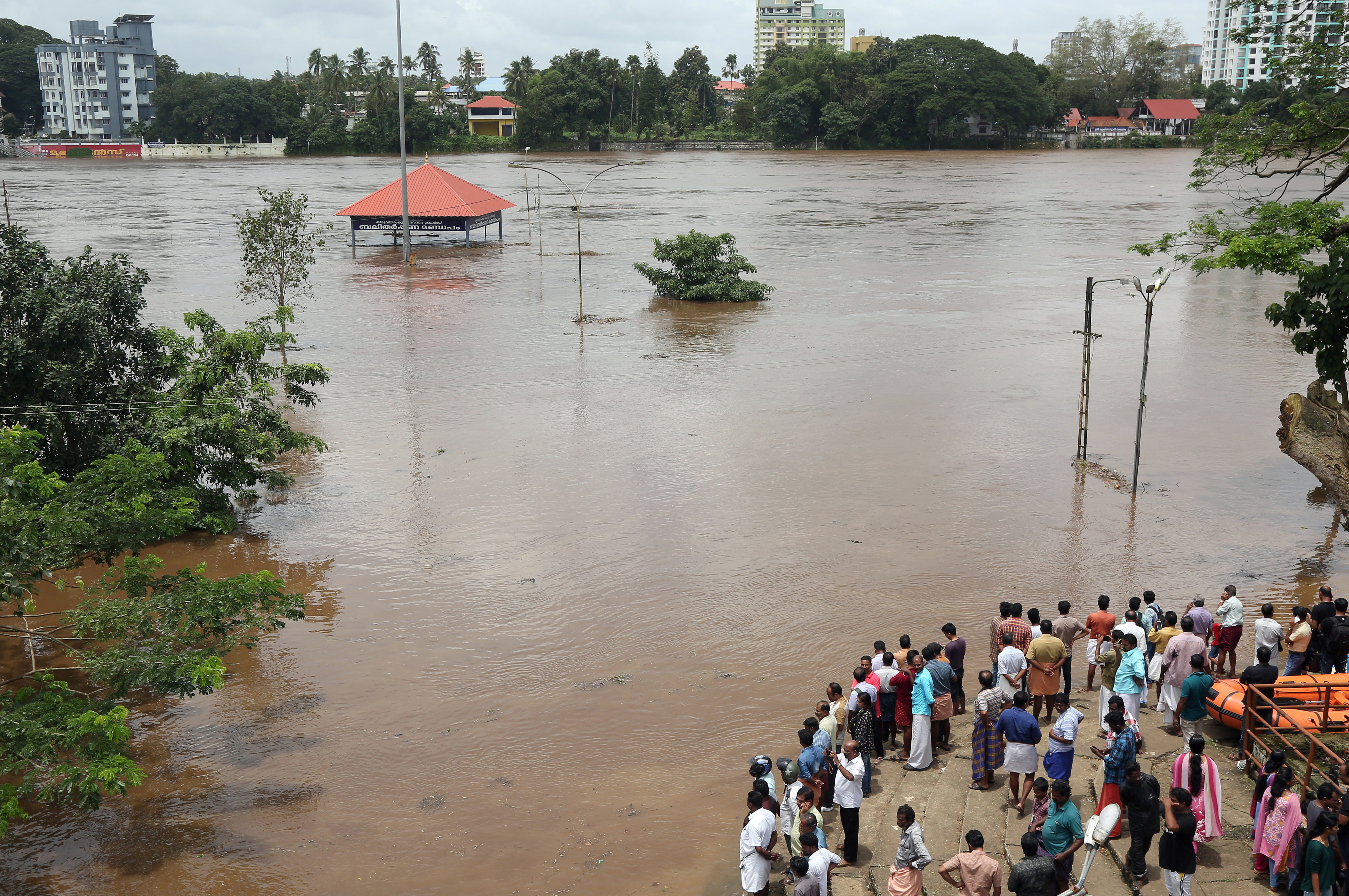 Casi un centenar de muertos por lluvias monzónicas en el sur de la India