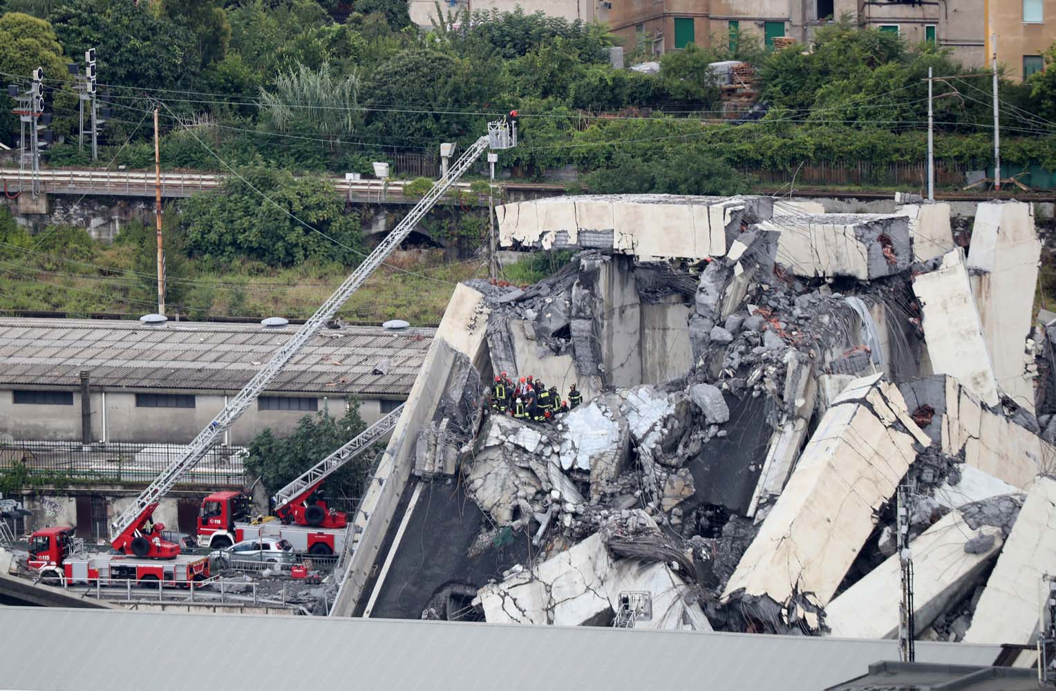 Morandi advirtió hace 40 años sobre riesgos en puente derrumbado en Génova