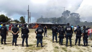 Candidatos a la presidencia de Brasil condenan el ataque a campamento de venezolanos 