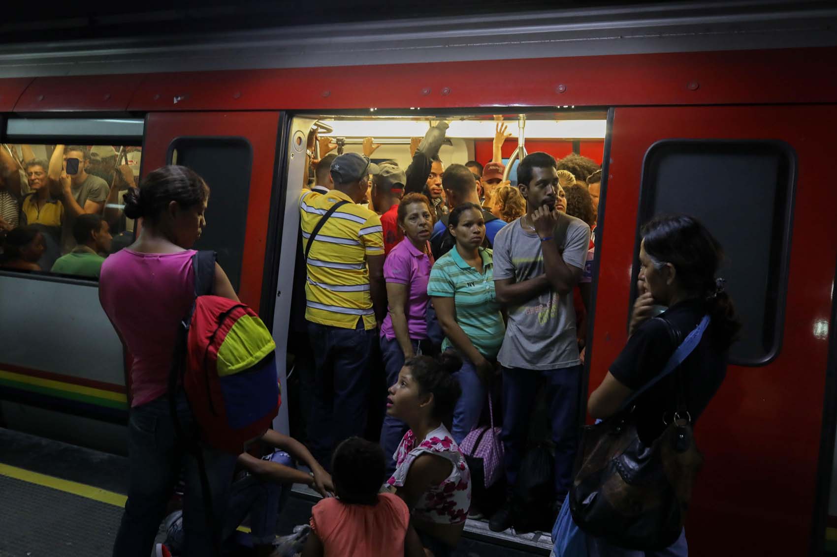 Reportan arrollamiento de una persona en la estación Gato Negro este #19Feb