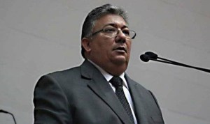 Diputado Pirela exigió a Maduro fijar posición ante atentado contra Duque