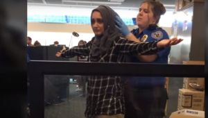 Una joven musulmana denuncia que la obligaron a enseñar la compresa durante un control de un aeropuerto en EEUU