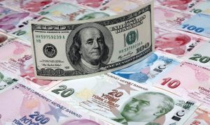 Crisis en Turquía: La lira turca sufre su mayor caída en 10 años