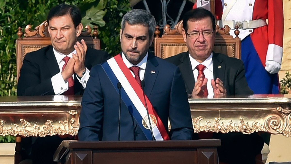 Mario Abdo Benítez critica a Venezuela y Nicaragua, al asumir presidencia de Paraguay