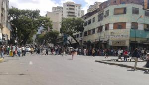 Protesta en la avenida Baralt por fallas en el servicio eléctrico #9Ago (fotos)