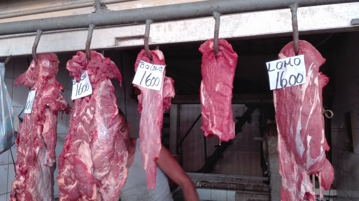 El apagón y sus consecuencias: Rematan siete mil kilos de carne podrida en Mercado Las Pulgas de Zulia
