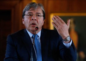 Canciller colombiano pidió a la UE tratamiento global de crisis venezolana