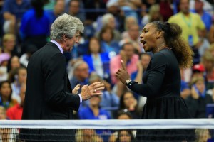 Serena Williams tilda de sexista amonestación arbitral en final del Abierto de EEUU