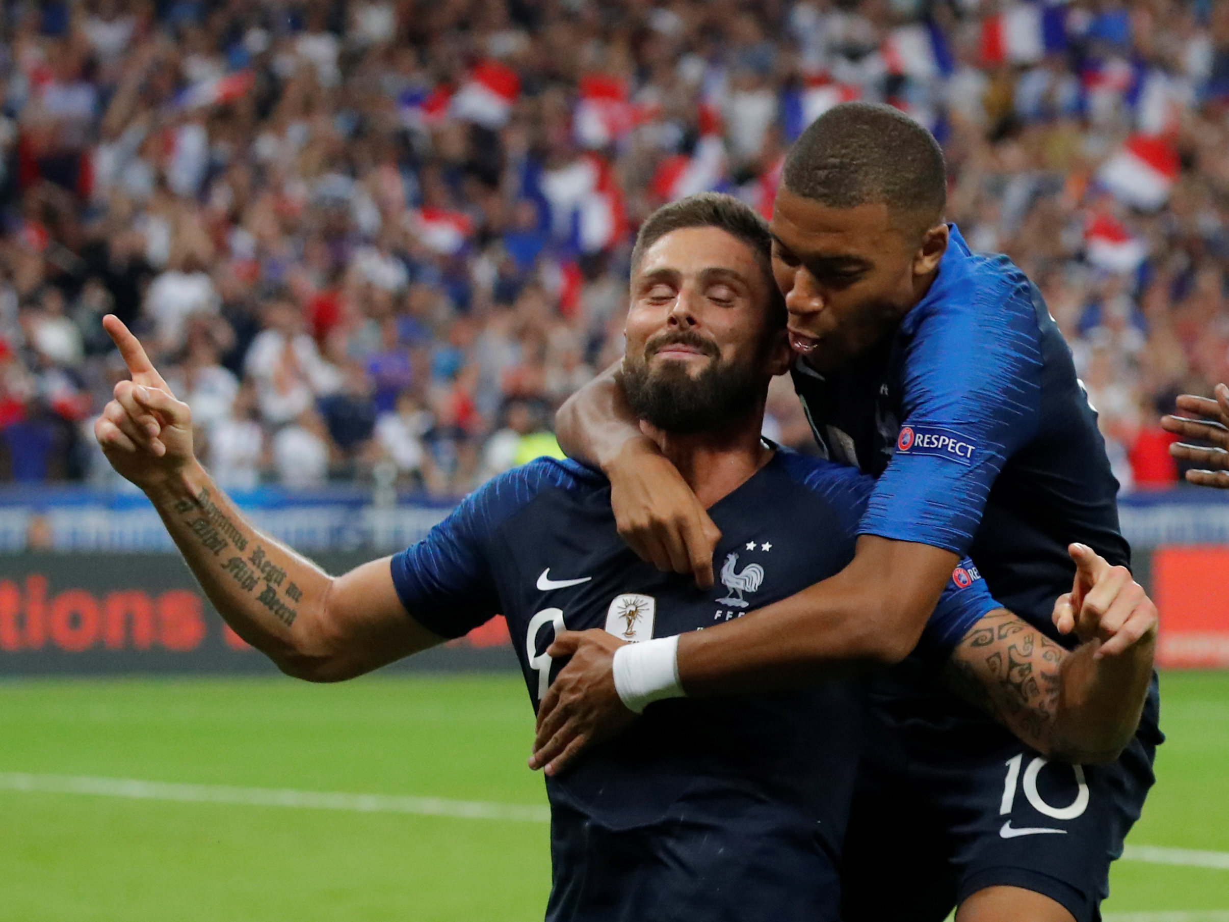 Mbappé y Giroud lideran victoria de Francia sobre Holanda en la Liga de Naciones