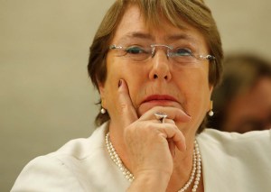 Bachelet condena uso excesivo de la fuerza y violencia de grupos armados de Maduro en Venezuela