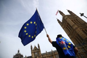 Una Unión Europea frustrada impone un nuevo plan sobre el Brexit