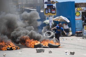 Haitianos de nuevo en la calle exigen cuentas claras con dinero de Petrocaribe (fotos)