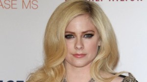 Avril Lavigne regresó y reveló que estuvo muy enferma de Lyme
