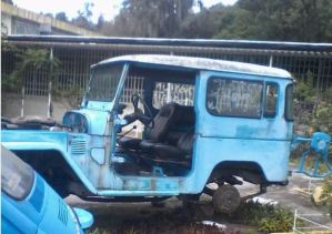 Reportan desmantelamiento de vehículo asignado al Instituto de Geografía de la ULA #20Sep (Fotos)