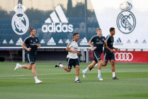Bale, Varane y Kroos se reincorporan a las prácticas del Real Madrid