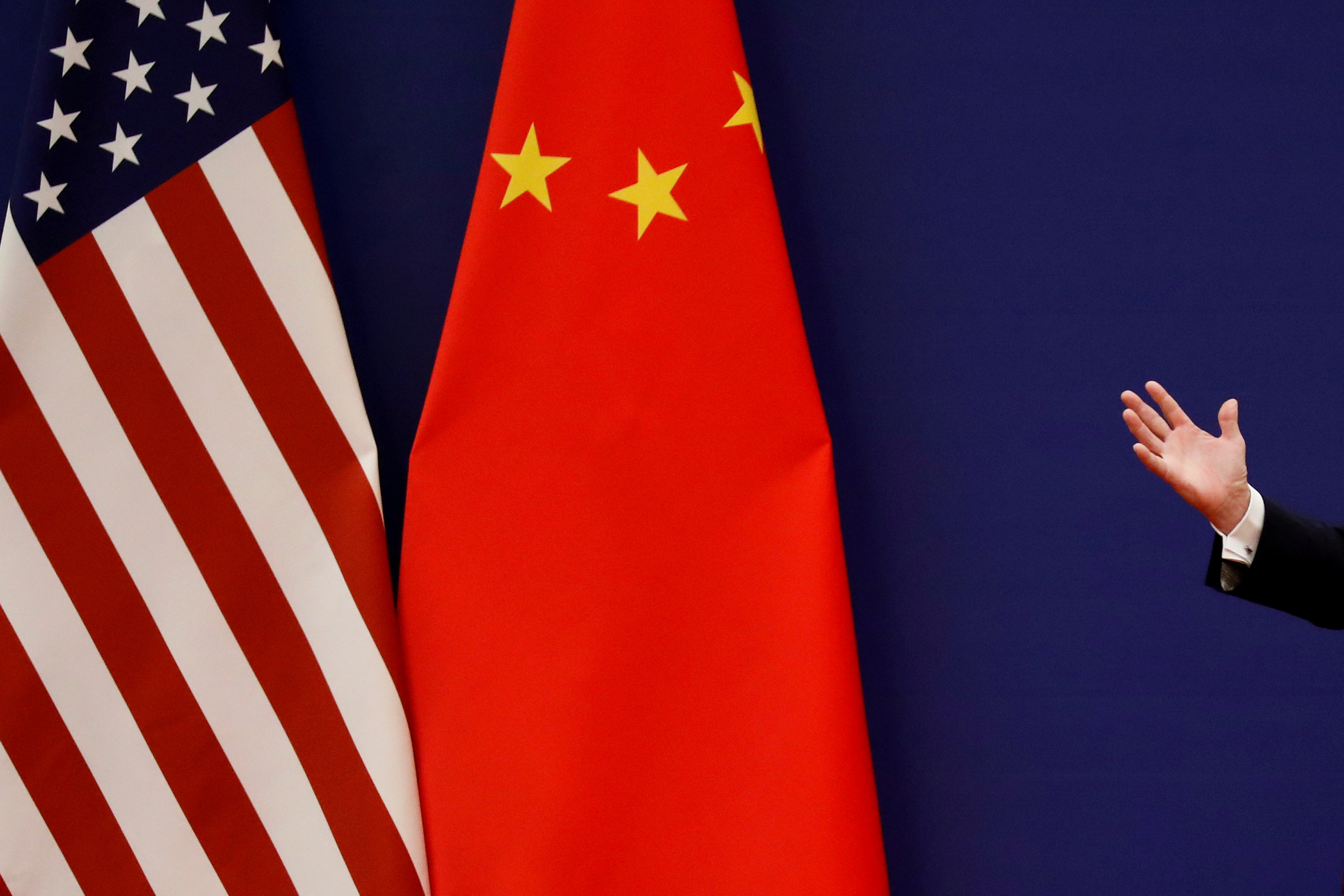 China dice que espera que se resuelvan las fricciones comerciales con EEUU