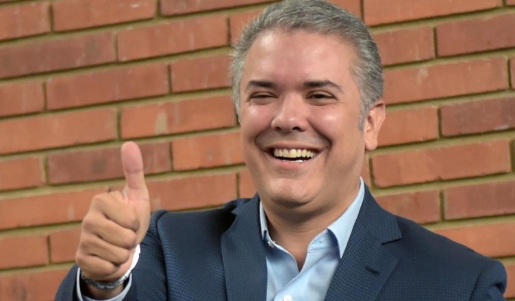 Gobierno bolivariano rechaza palabras de Duque y asegura que busca solapar su baja popularidad