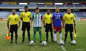 La crisis deja sin silbatos al fútbol venezolano