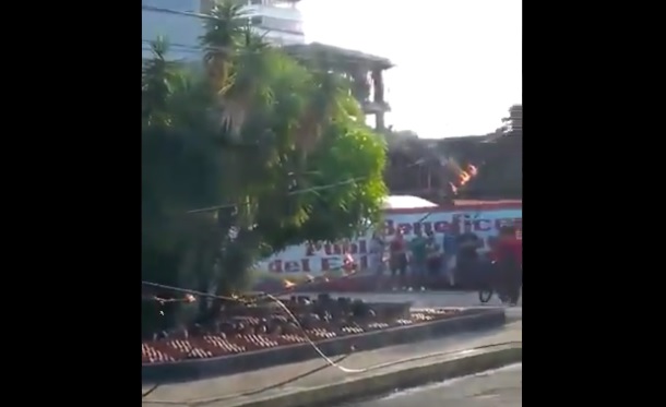 Se incendian las líneas eléctricas en Maturín tras explosión de transformadores (video)
