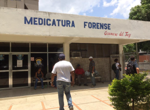 Trabajador de la morgue de Ocumare del Tuy acusado de hurtar diente de oro de policía muerto