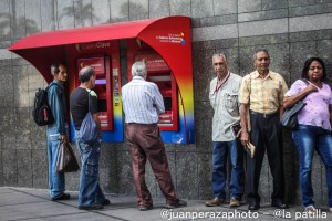 Banca asfixiada por la falta de liquidez