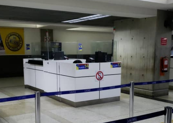 Denuncian retraso en el aeropuerto de Maiquetía por falla en el Saime #3Sep (fotos y video)