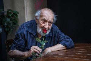 Fallece el legendario fotógrafo de Estambul Ara Güler a los 90 años