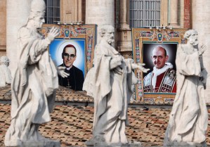El arzobispo salvadoreño Óscar Romero y el papa italiano Pablo VI son proclamados santos (fotos)