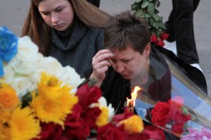 Crimea guarda duelo por las víctimas del ataque al instituto de Kerch
