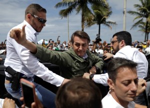 Bolsonaro votó bajo fuertes medidas de seguridad y no declaró a la prensa