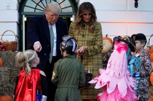 ¿Dulce o truco, Trump? Donald y Melania celebraron Halloween desde la Casa Blanca (Fotos)